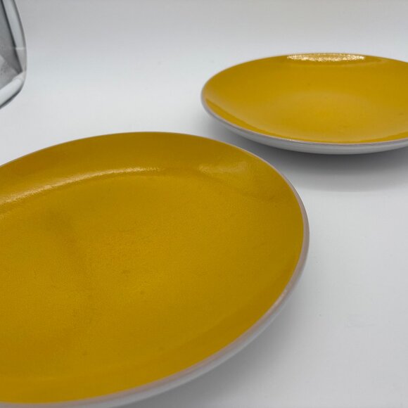 Pair of Jonathan Adler Ojai Side Plates in Yellow - Picture 1 of 5